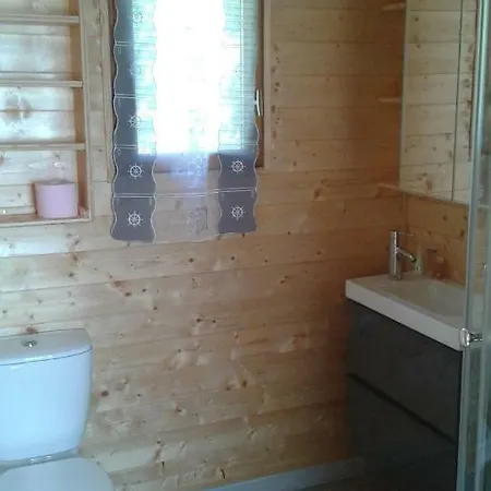 Roulotte بيت للعطل *